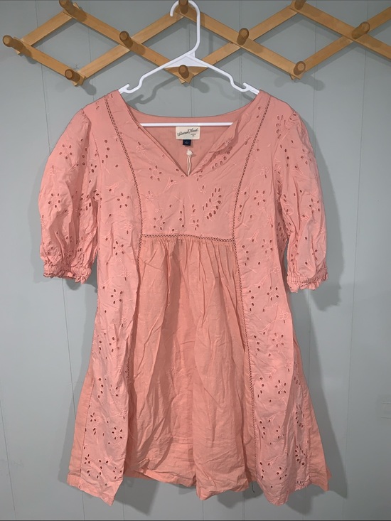 Universal Thread Dresses & Skirts - Universal Threads Peasant Eyelet Tunic Pink Dress Size Large